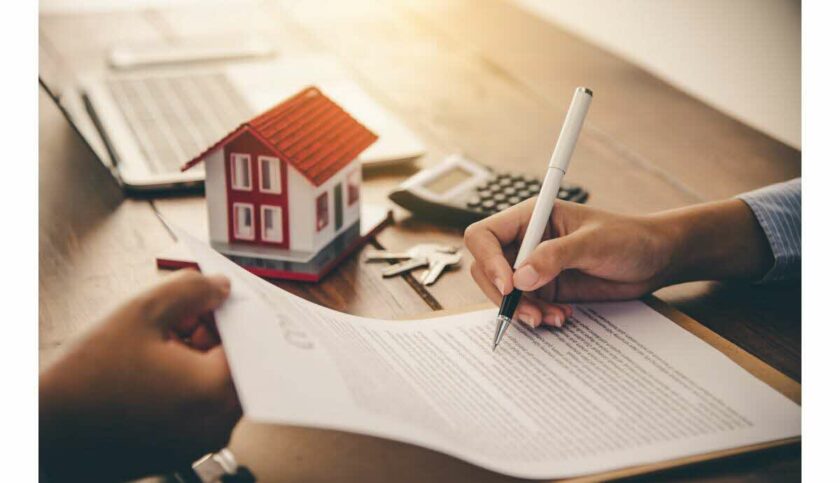 Réserver un logement : le propriétaire peut-il vous demander de l’argent avant la signature ?
